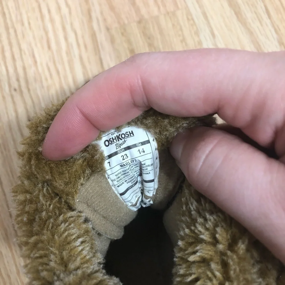 Osh Kosh B’gosh Faux Fur Lined Brown Boots Sz 7